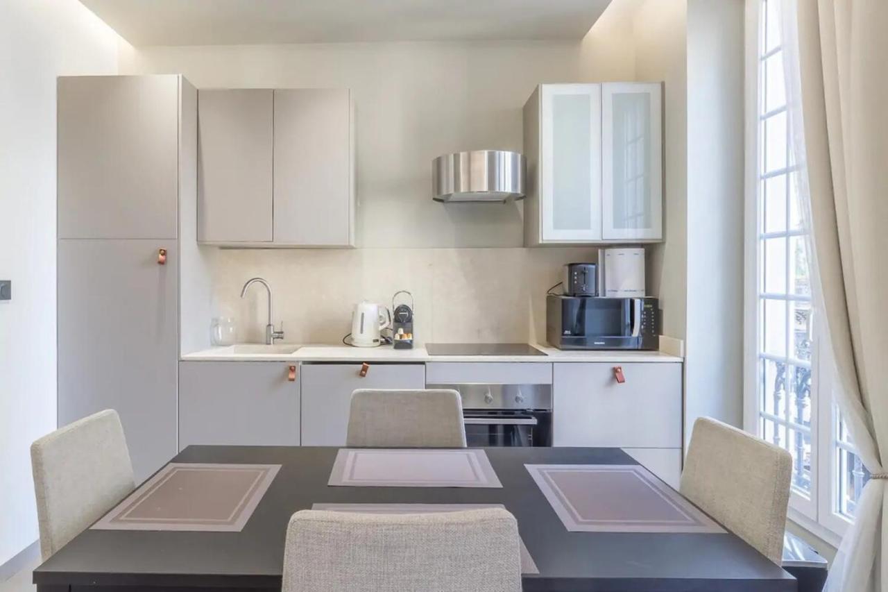 Private Apartment Located In The "Carre D'Or Nice" Exterior photo